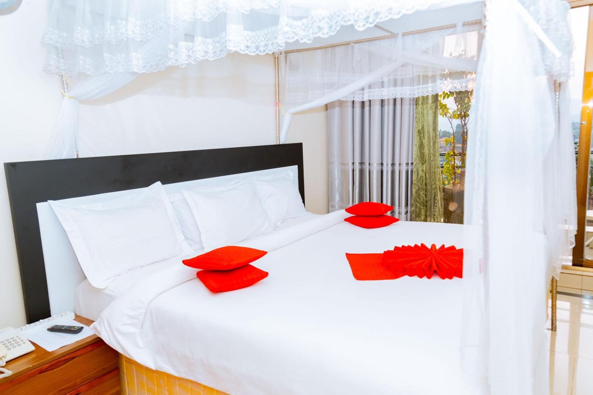 Five To Five Hotel Kigali Exterior photo