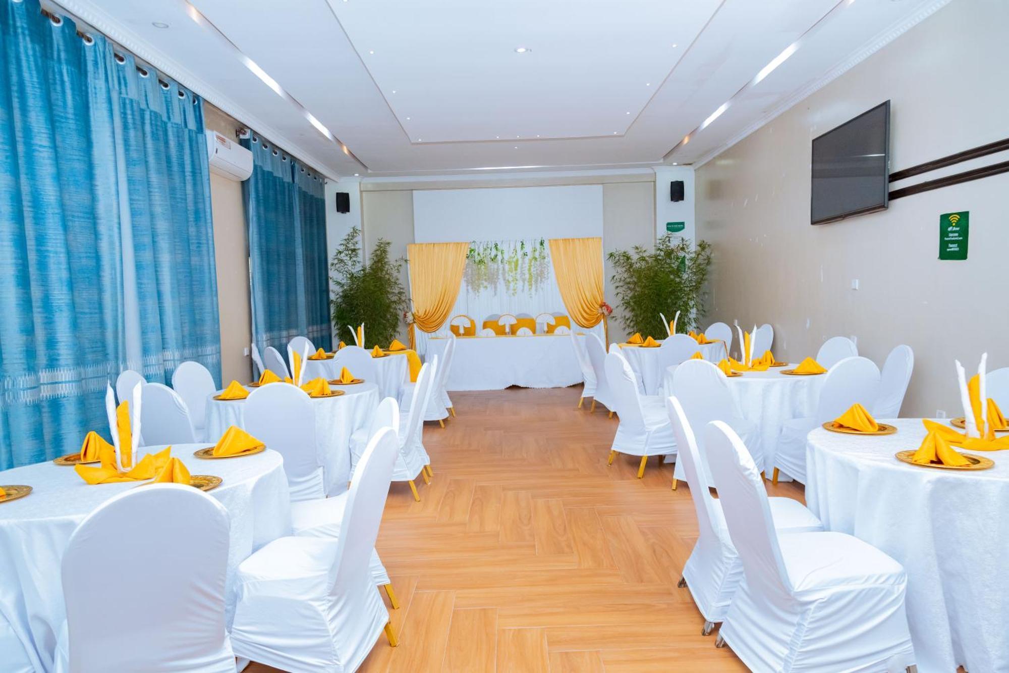 Five To Five Hotel Kigali Exterior photo