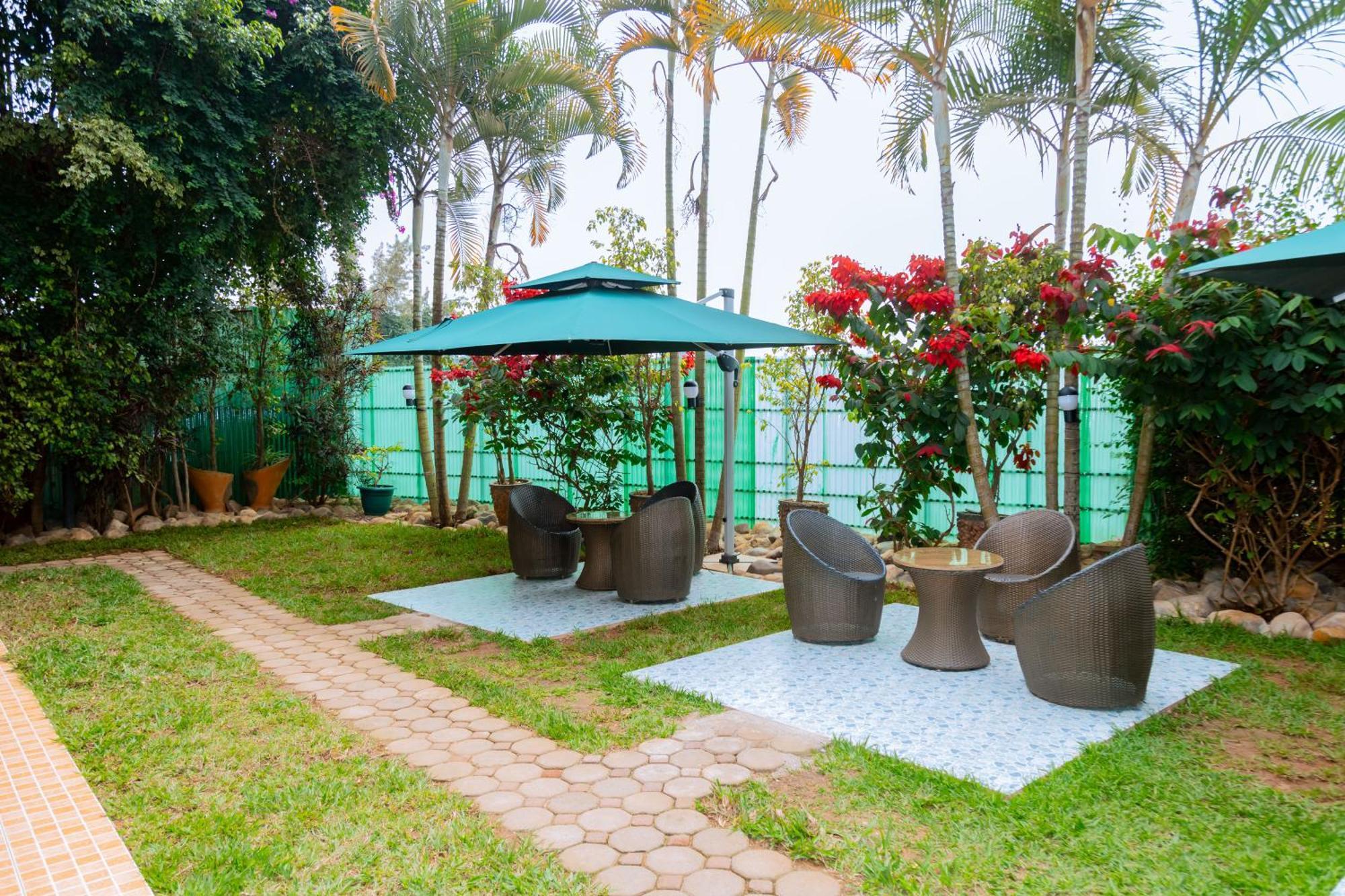 Five To Five Hotel Kigali Exterior photo