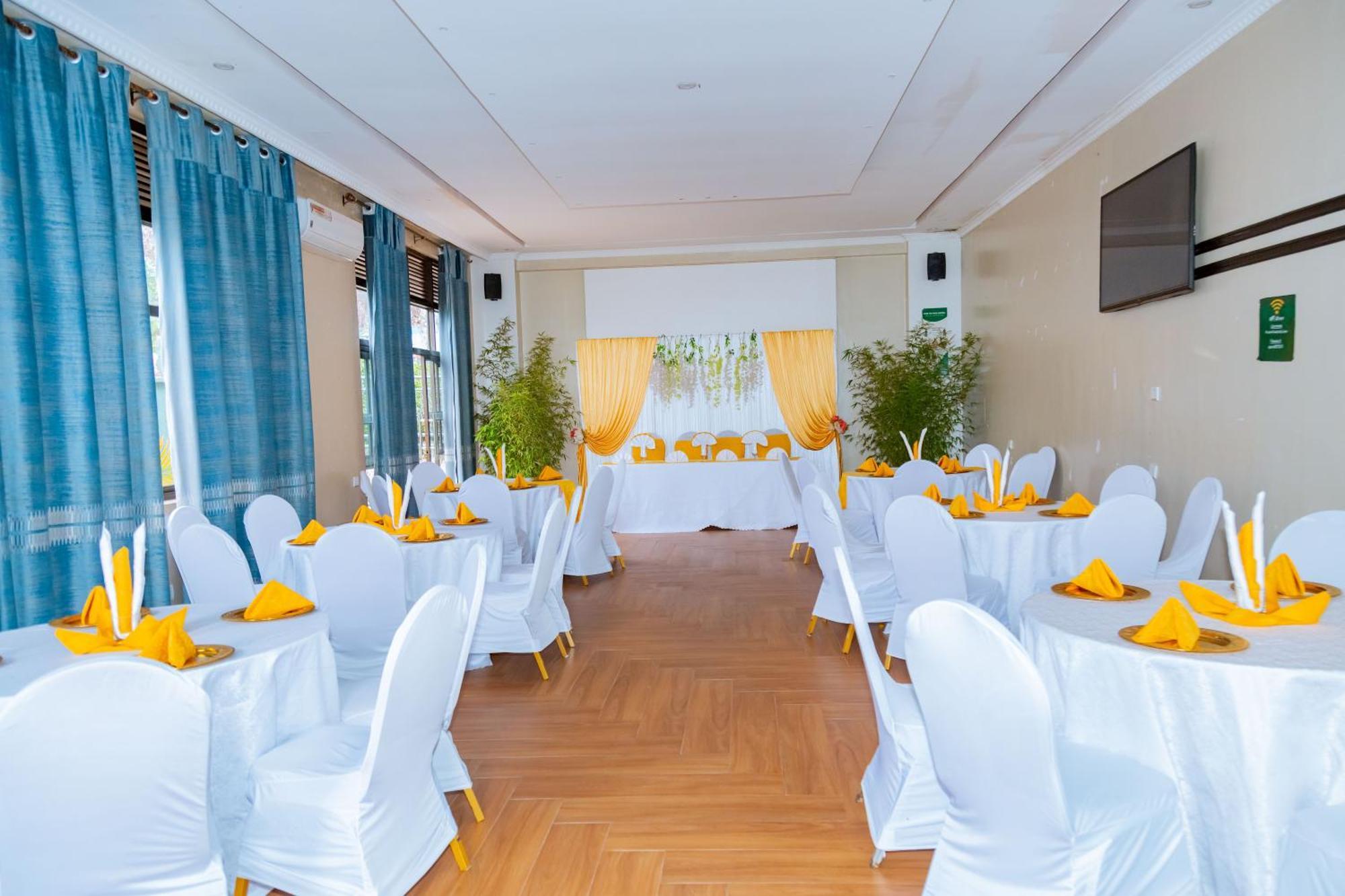 Five To Five Hotel Kigali Exterior photo