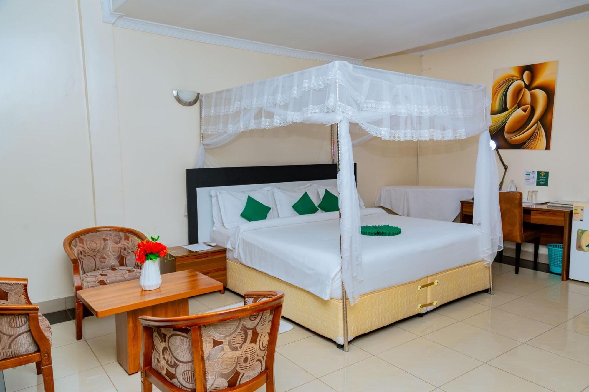 Five To Five Hotel Kigali Exterior photo