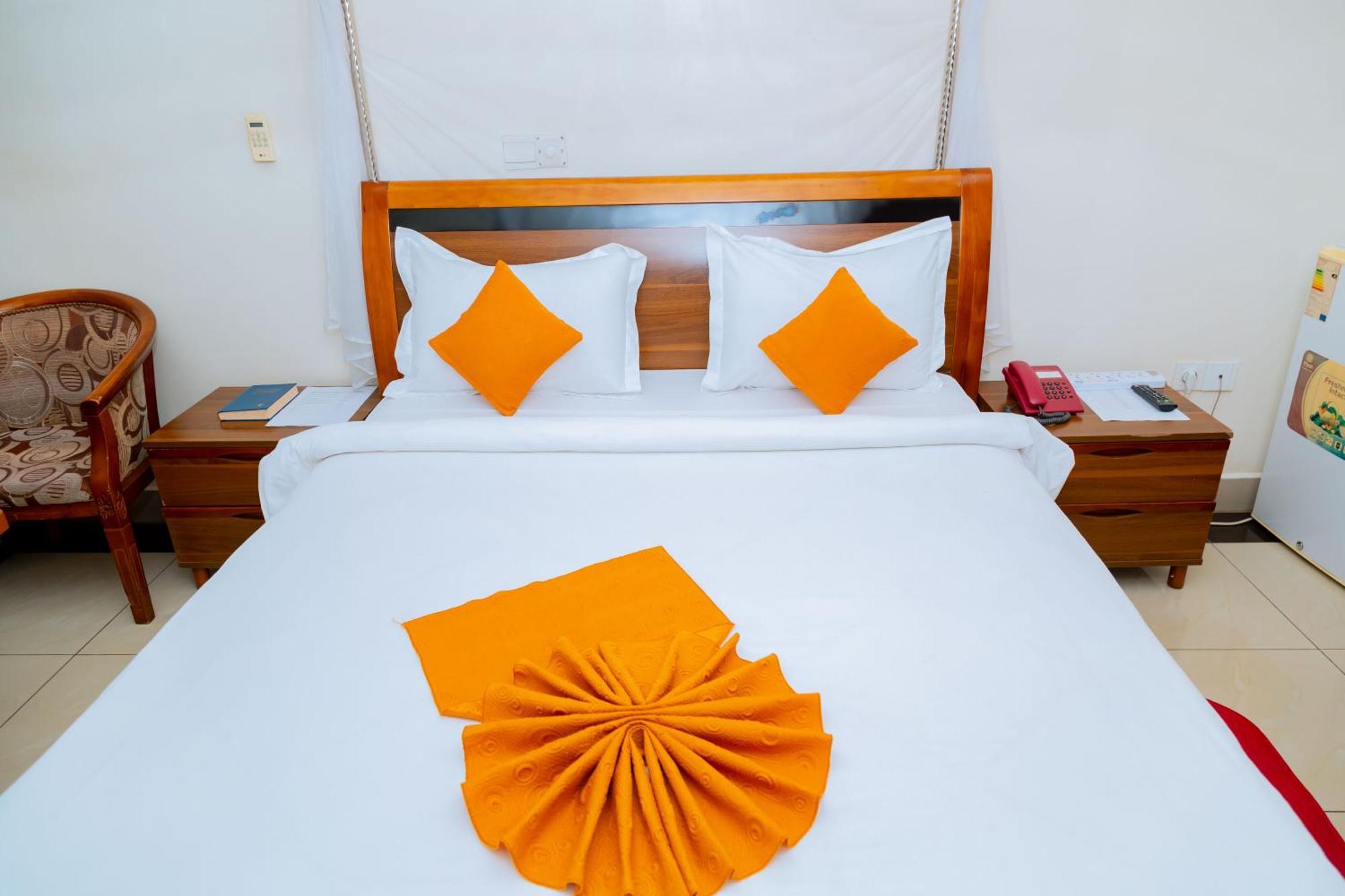 Five To Five Hotel Kigali Exterior photo